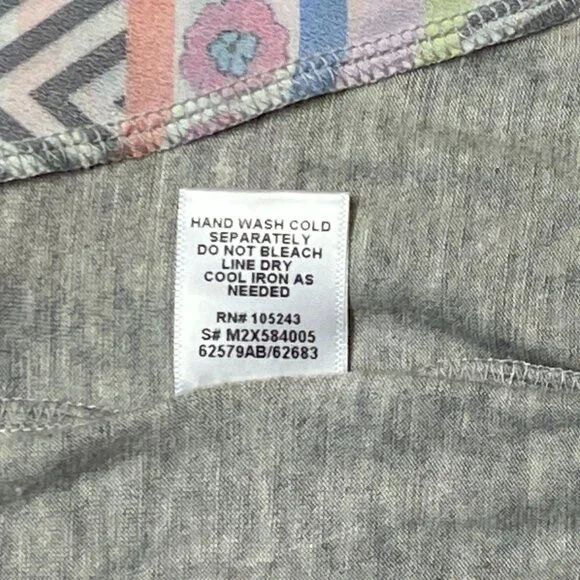 Bobeau Oversize Inset Print Front Keyhole Back Tunic Grey S Long Dolman Sleeve - Picture 13 of 13